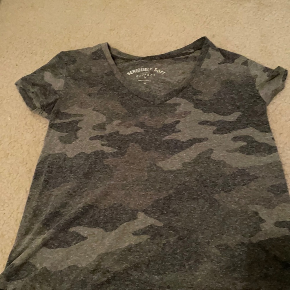 Camo short sleeve top